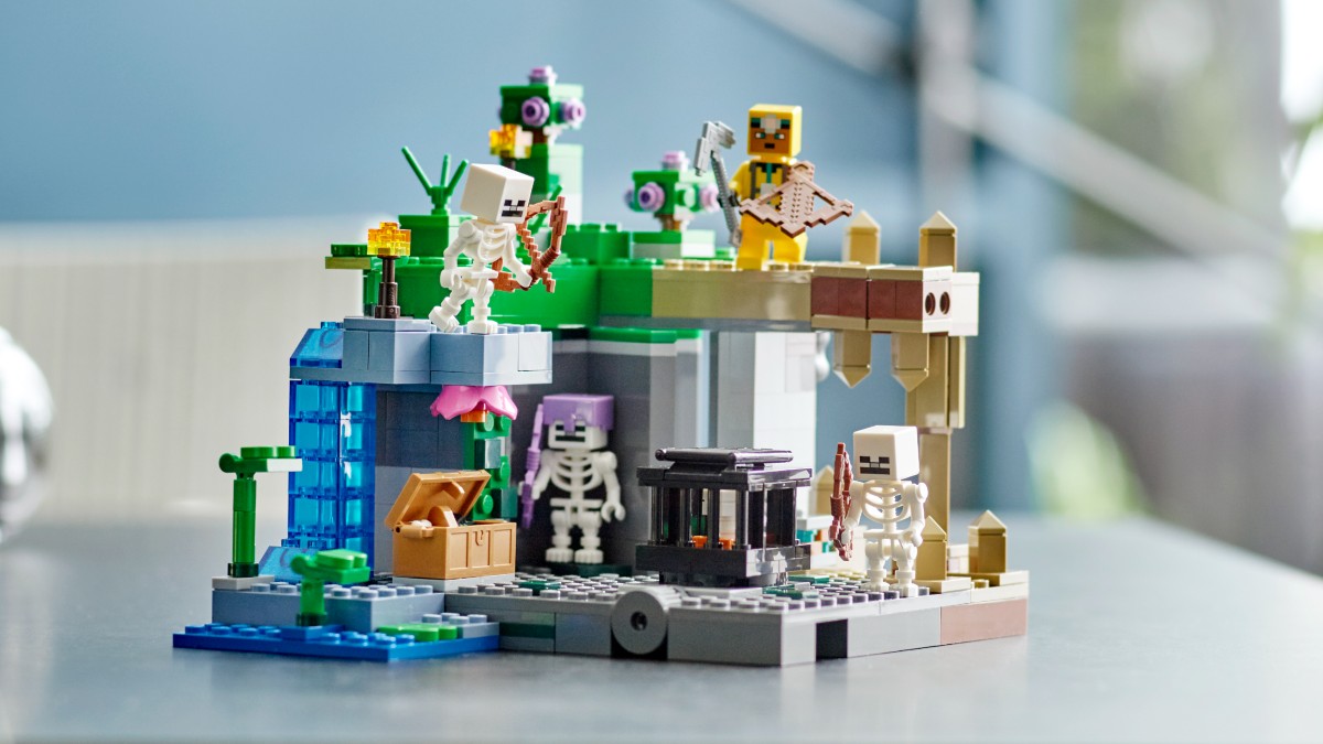 The latest LEGO Minecraft minifigure fan vote ends tomorrow