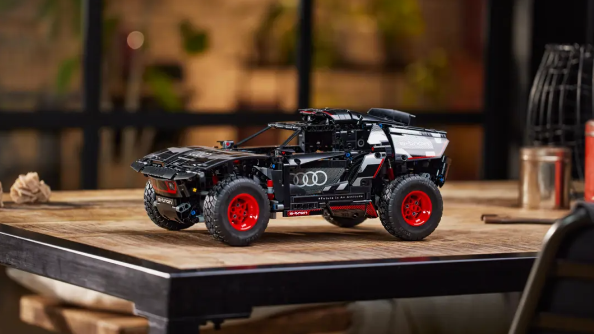 Two new LEGO Technic models race onto the official online store 