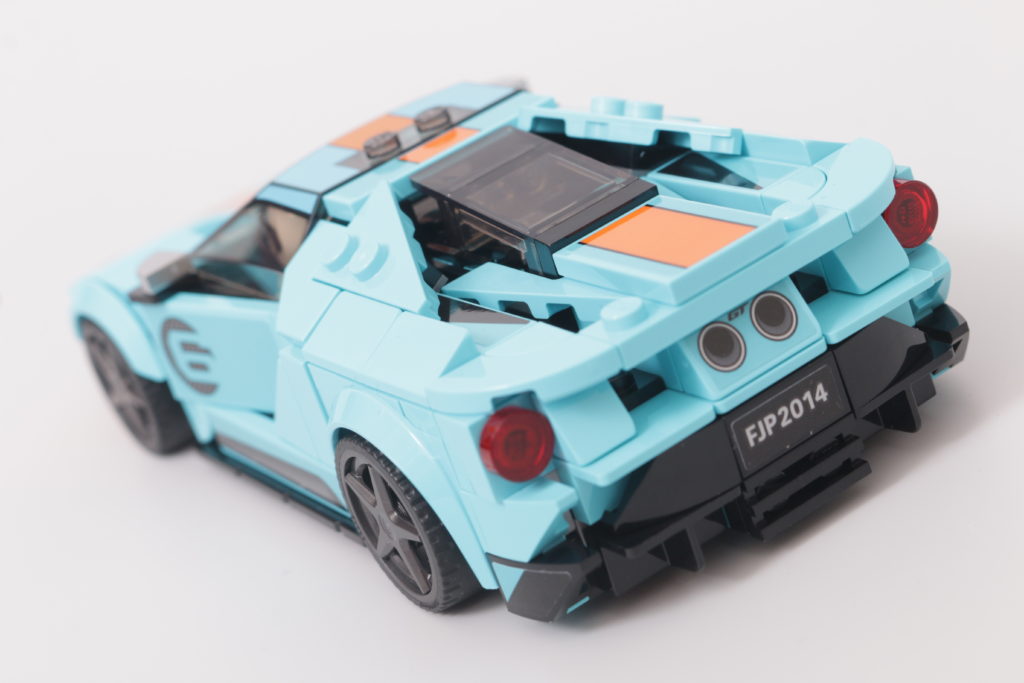 LEGO Speed Champions 76905 Ford GT Heritage Edition and Bronco R review 7
