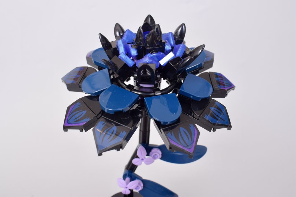 LEGO Wednesday 76784 Black Dahlia Flower review 9 1024x683