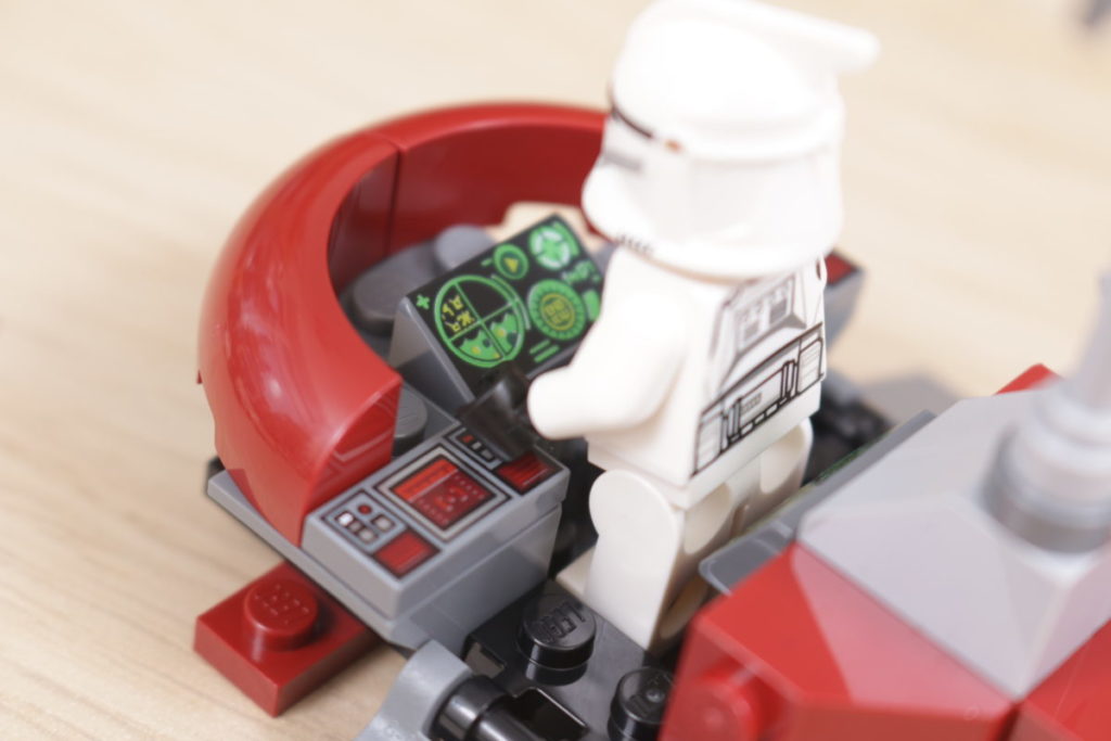 LEGO Star Wars 40558 Clone Trooper Command Station review 17 1024x683