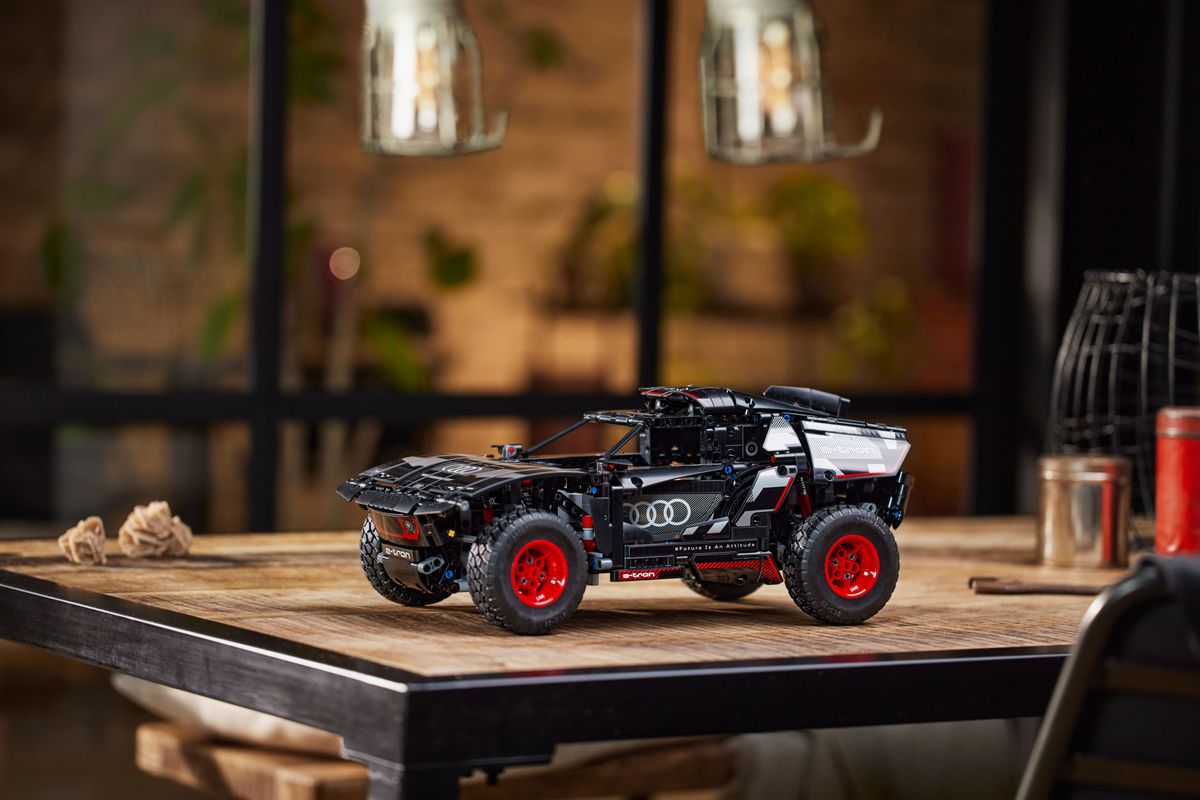 LEGO Technic 42160 Audi RS Q e tron 7