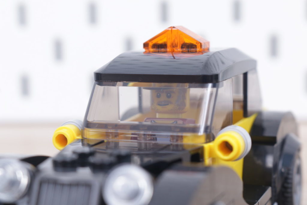 LEGO Creator Expert 40532 Vintage Taxi gift with purchase review 14 1024x683