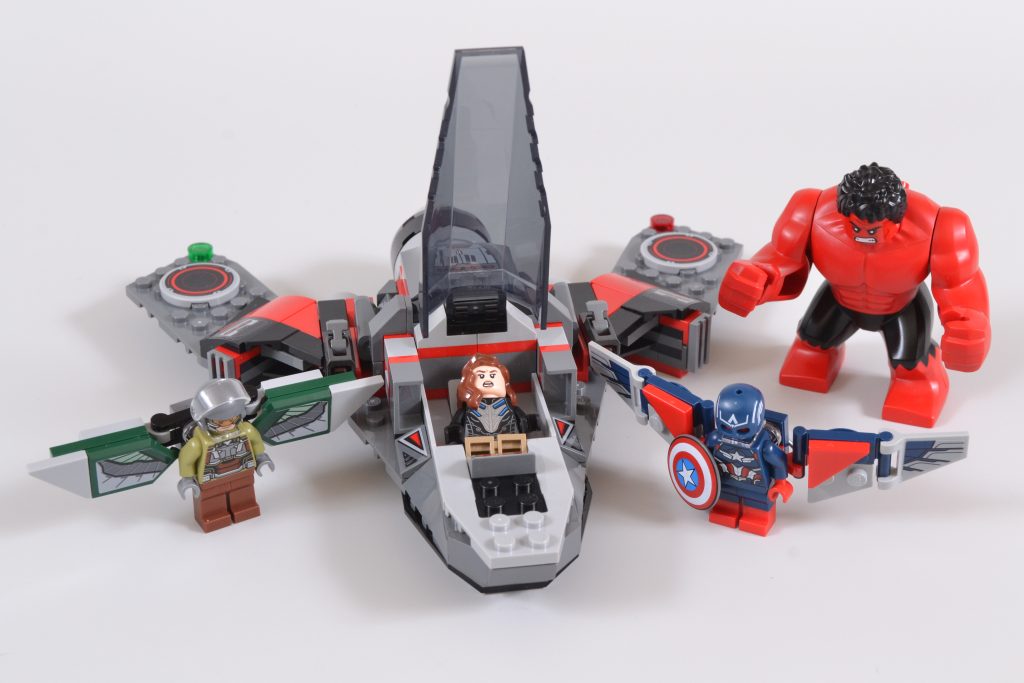 LEGO Marvel 76292 Captain America vs. Red Hulk Battle 51 1024x683