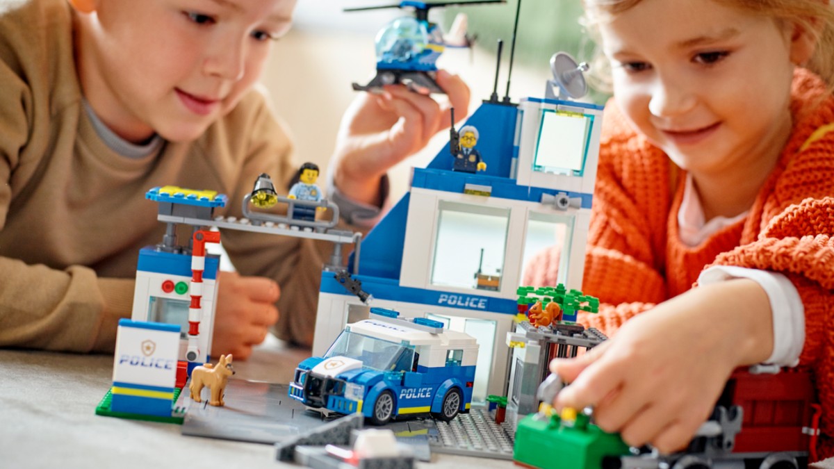 LEGO CITY's newest police station includes a mess
