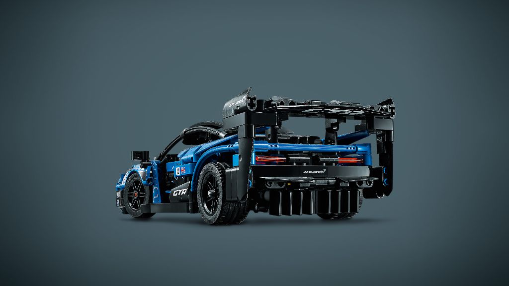 LEGO Technic 42123 McLaren Senna GTR 13