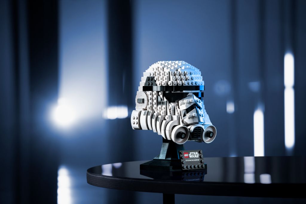 LEGO Star Wars 75276 Stormtrooper Helmet 7