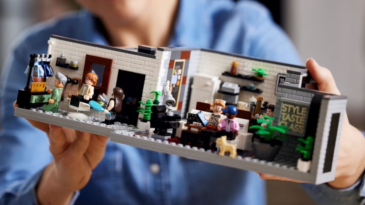 LEGO 10291 Queer Eye – The Fab 5 Loft enters back order after 40% discount