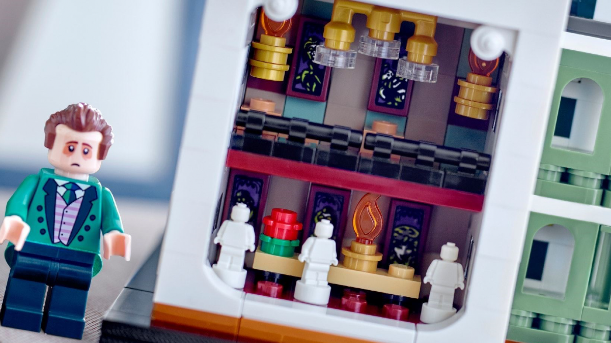 Brand new LEGO Disneyland Haunted Mansion model launches
