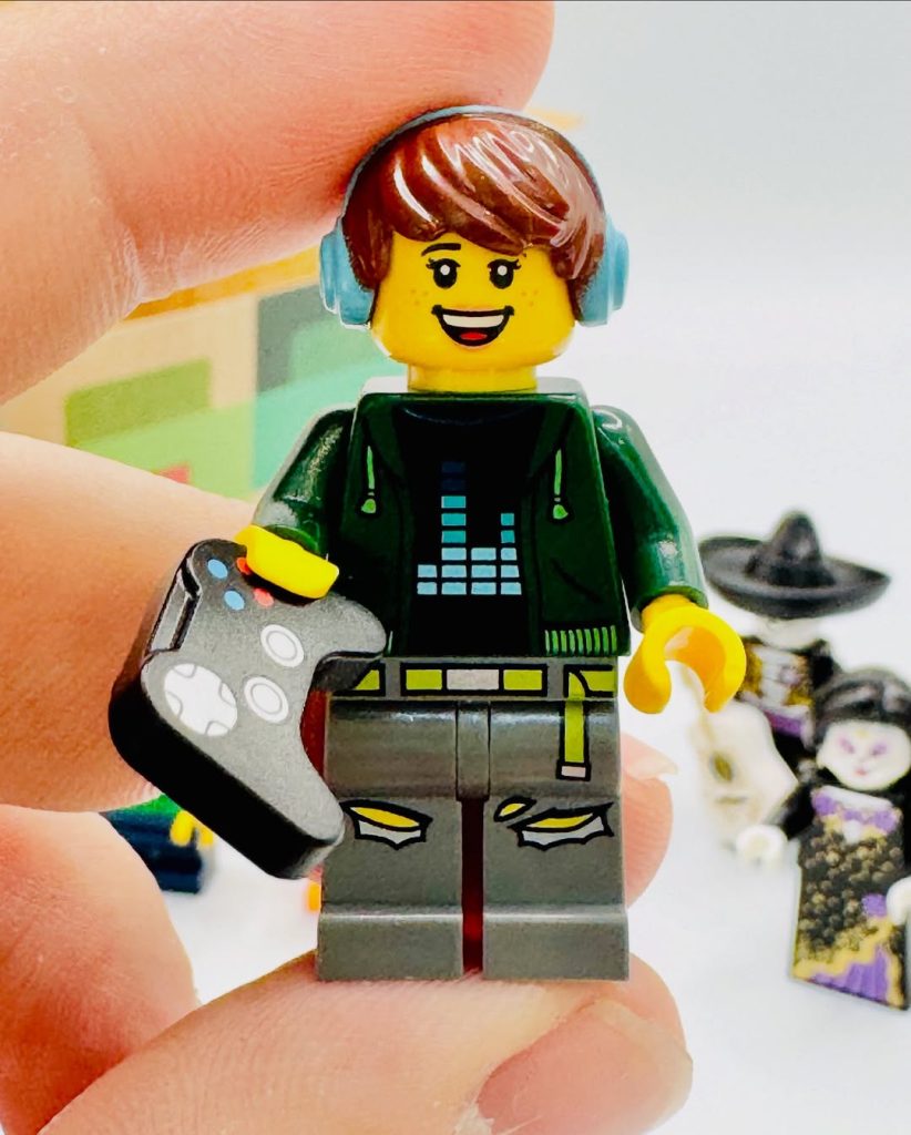 LEGO Build a Minifigure October 1 releases 6 822x1024
