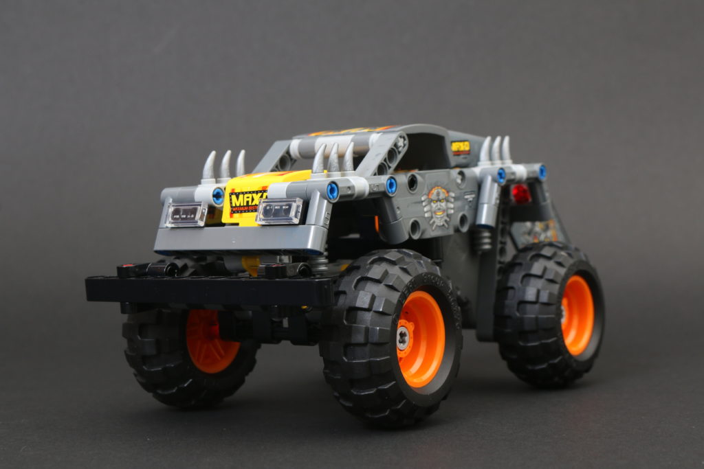 LEGO Technic 42119 Monster Jam Max D review 4 1