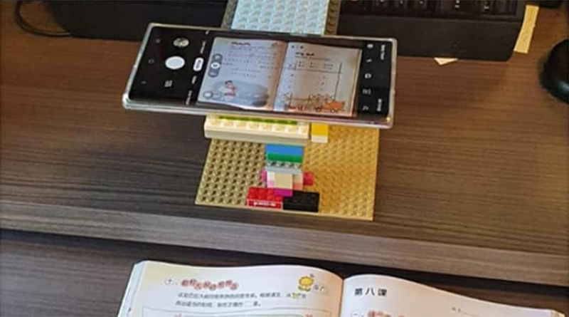 LEGO phone stand helps teacher to host remote lessons