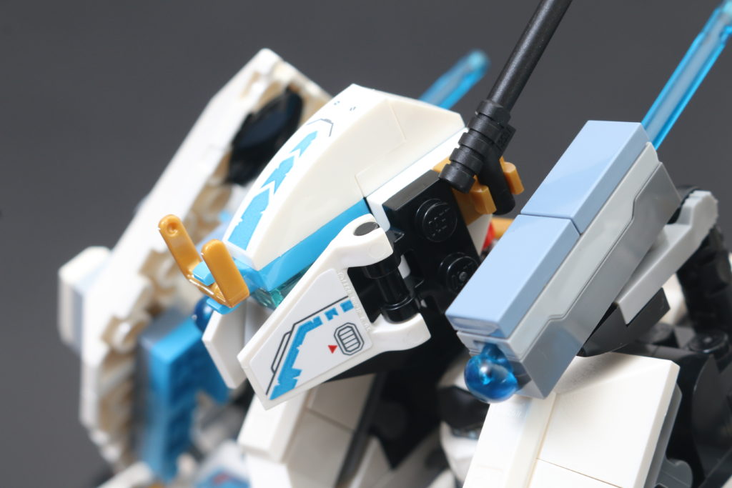 LEGO NINJAGO Legacy 71738 Zanes Titan Mech Battle review 21