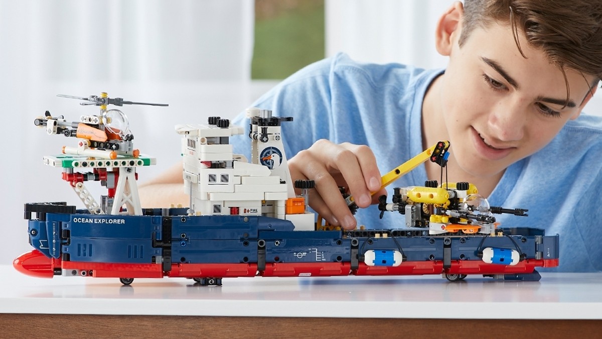 LEGO Technic could be diving into its full potential in summer 2024
