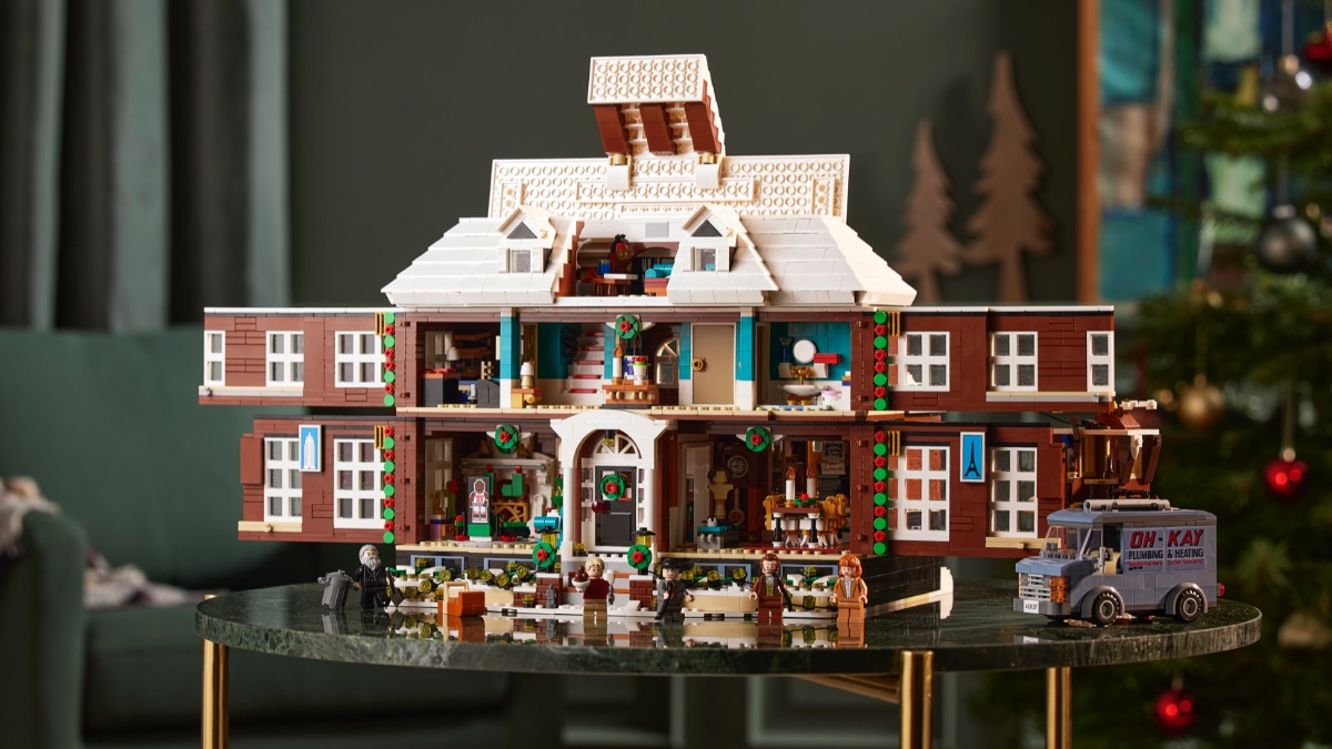 The massive LEGO Ideas 21330 Home Alone is out now