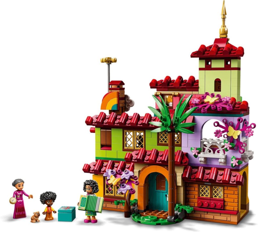 LEGO Disney 43202 The Madrigal House 2 1024x921