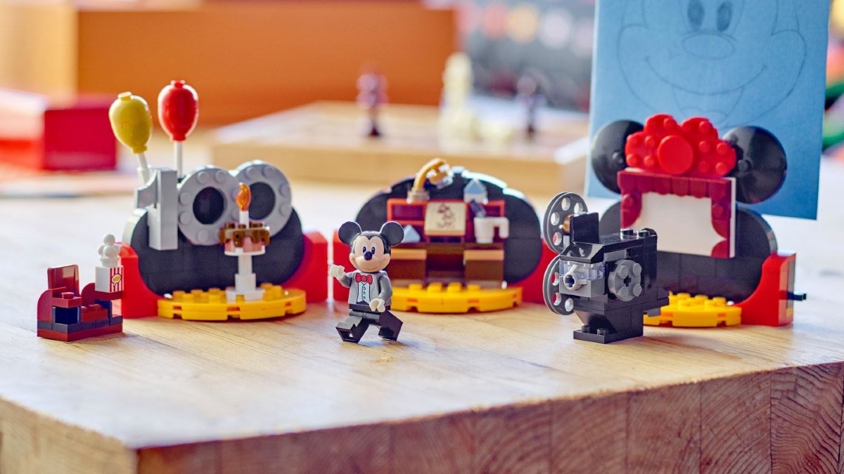 LEGO 40600 Disney 100 Years Celebration available now