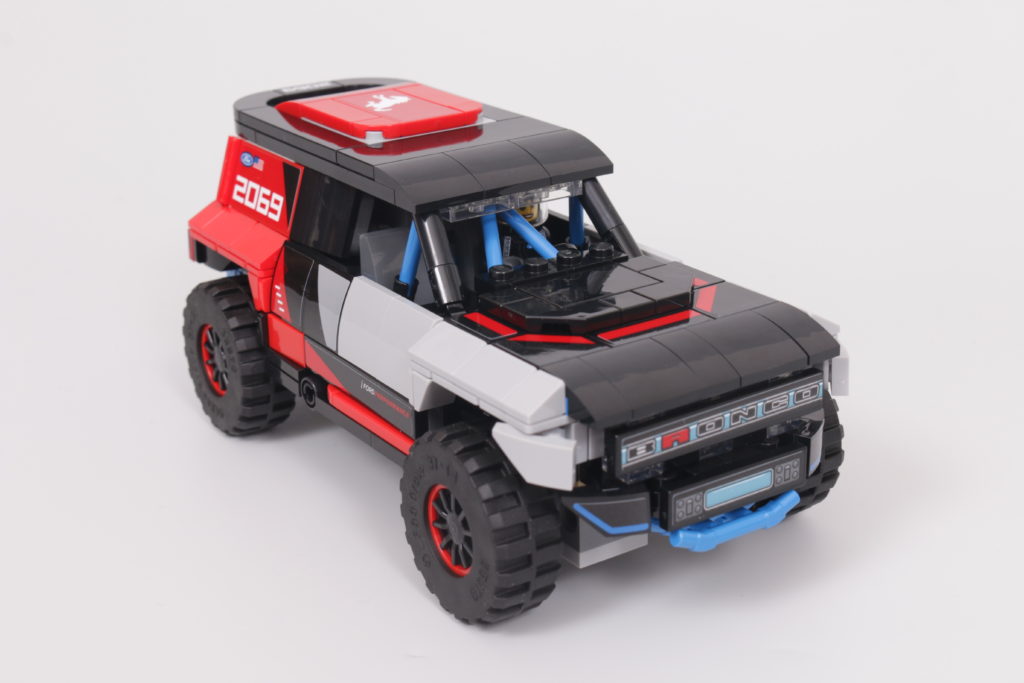 LEGO Speed Champions 76905 Ford GT Heritage Edition and Bronco R review 44