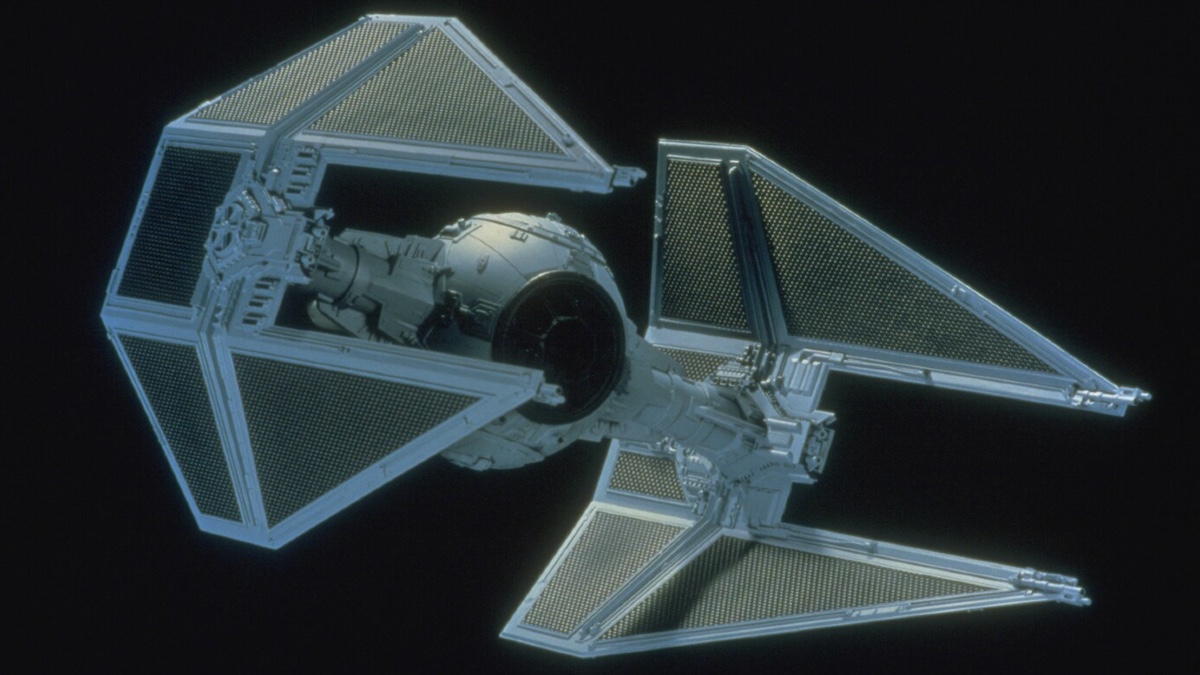 Rumoured LEGO Star Wars UCS TIE Interceptor’s minifigures are a puzzle