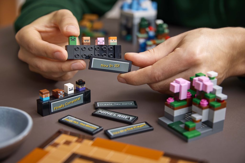 LEGO Minecraft 21265 The Crafting Table 4 1024x683