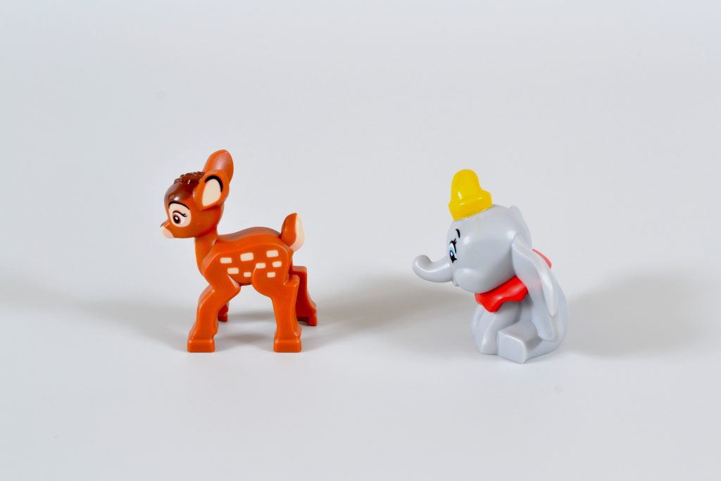LEGO Disney 43230 Walt Disney Tribute Camera 34 1024x683
