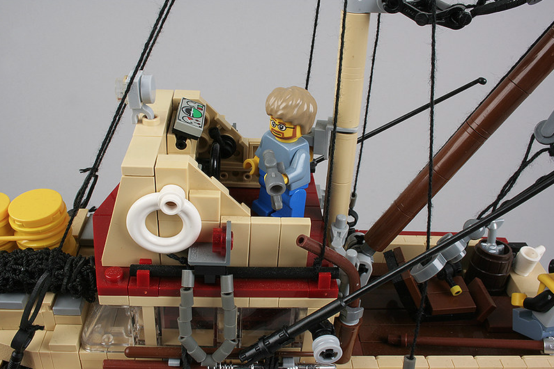 Adam Grabowski LEGO Jaws model 4