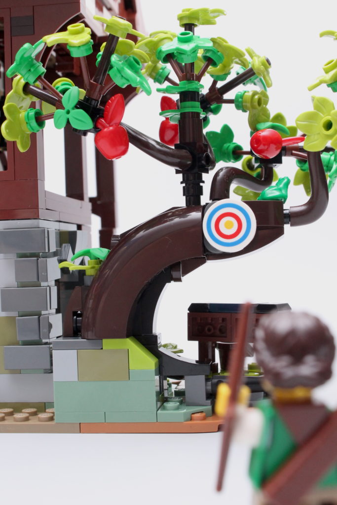 21325 Medieval Blacksmith review 9