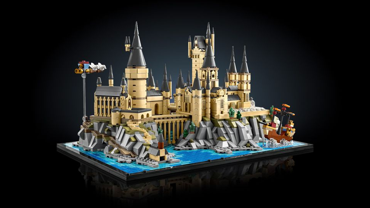Upcoming LEGO Harry Potter microscale model’s minifigure worth the wait