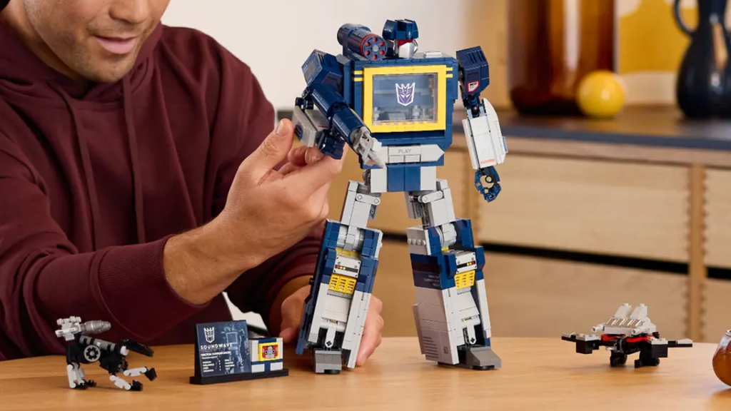 LEGO Icons 10358 Soundwave featured image 2 1024x576