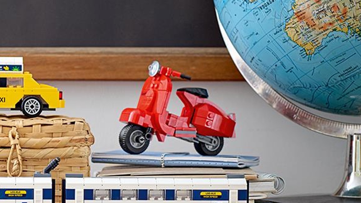 First look at potential LEGO Vespa set on Creator listing