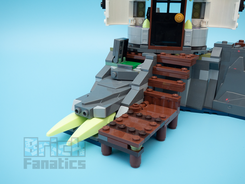 LEGO Hidden Side 70431 The Lighthouse of Darkness 24