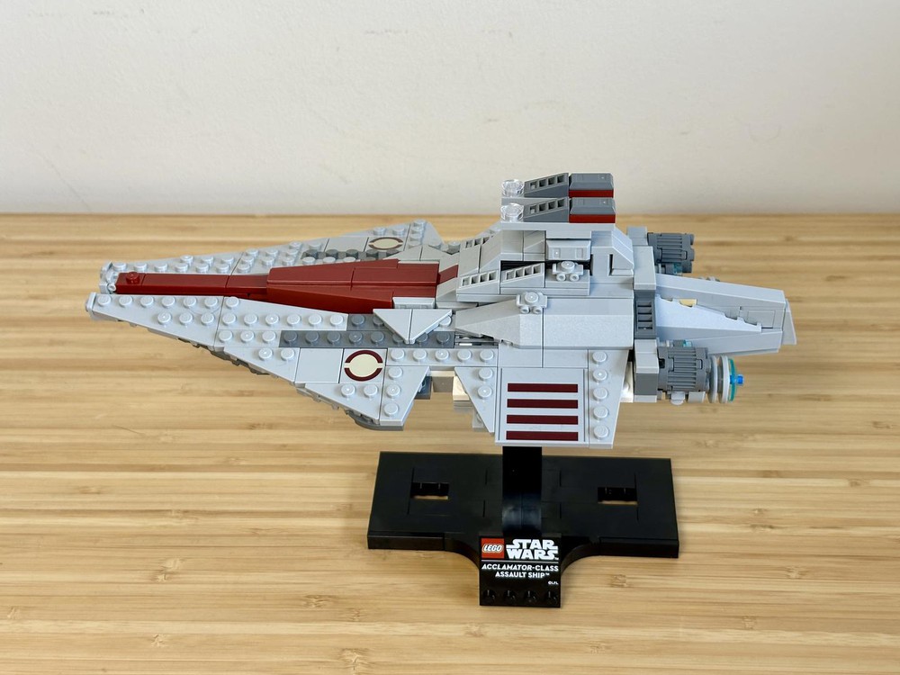 Wurger Bricks Venator Class Republic Attack Cruiser Midi Scale Alternate Build 3