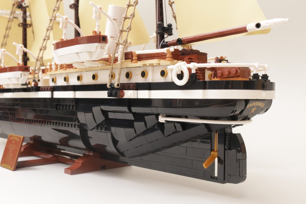 LEGO Icons 10335 The Endurance review 12 1024x683