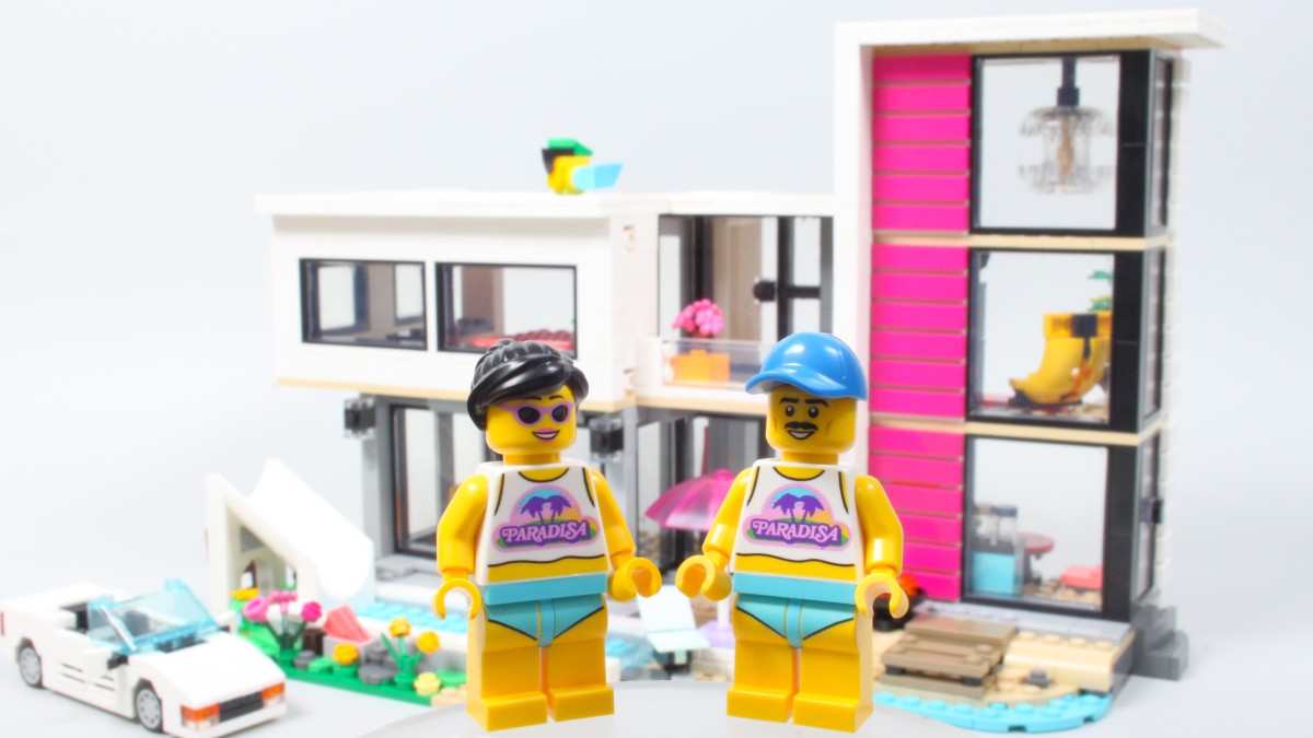 LEGO Creator's retiring Modern House is a Paradisa set in disguise