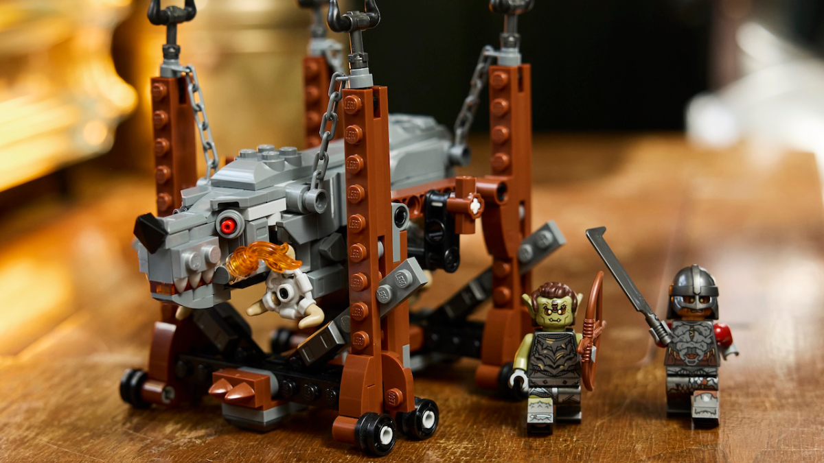 LEGO Minas Tirith launch freebies fetch more than the set