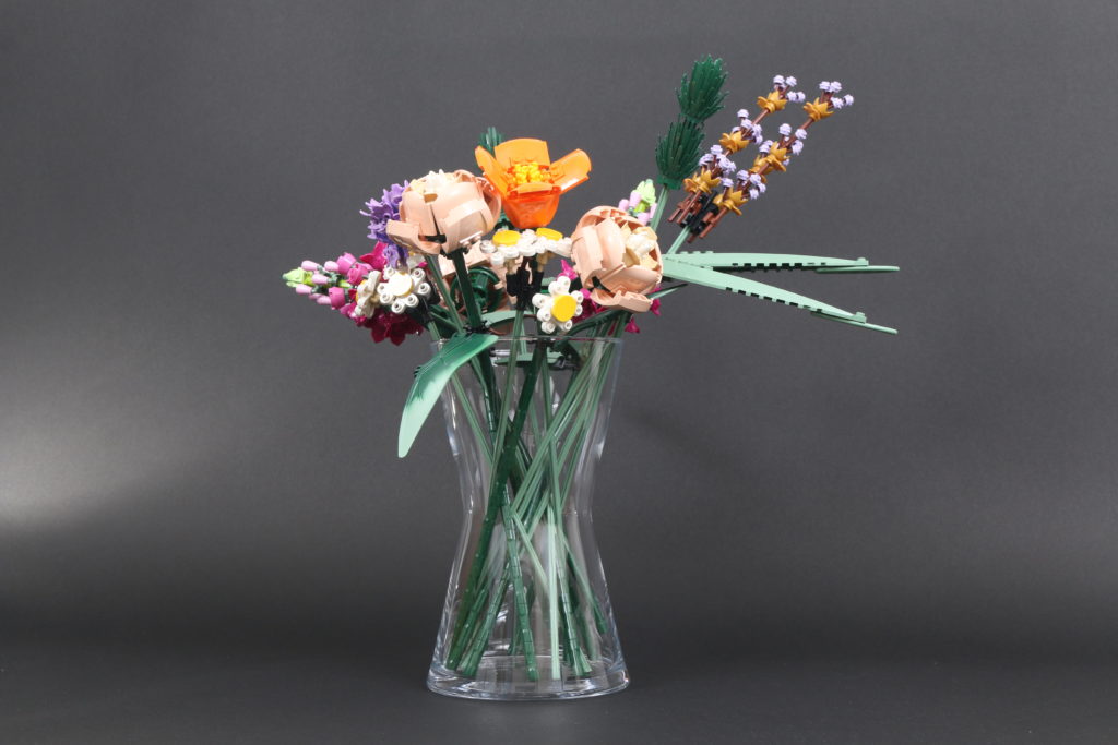 LEGO Botanical Collection 10280 Flower Bouquet review 3