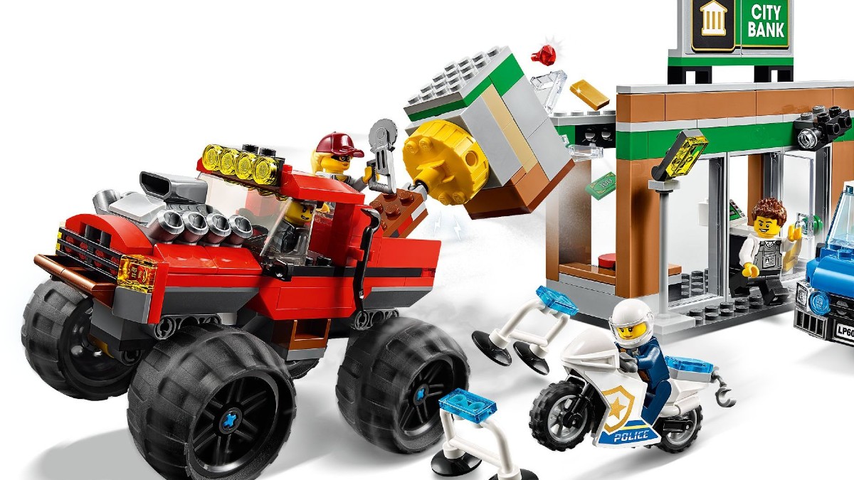 Thieves in Germany break wall to steal 100 LEGO sets