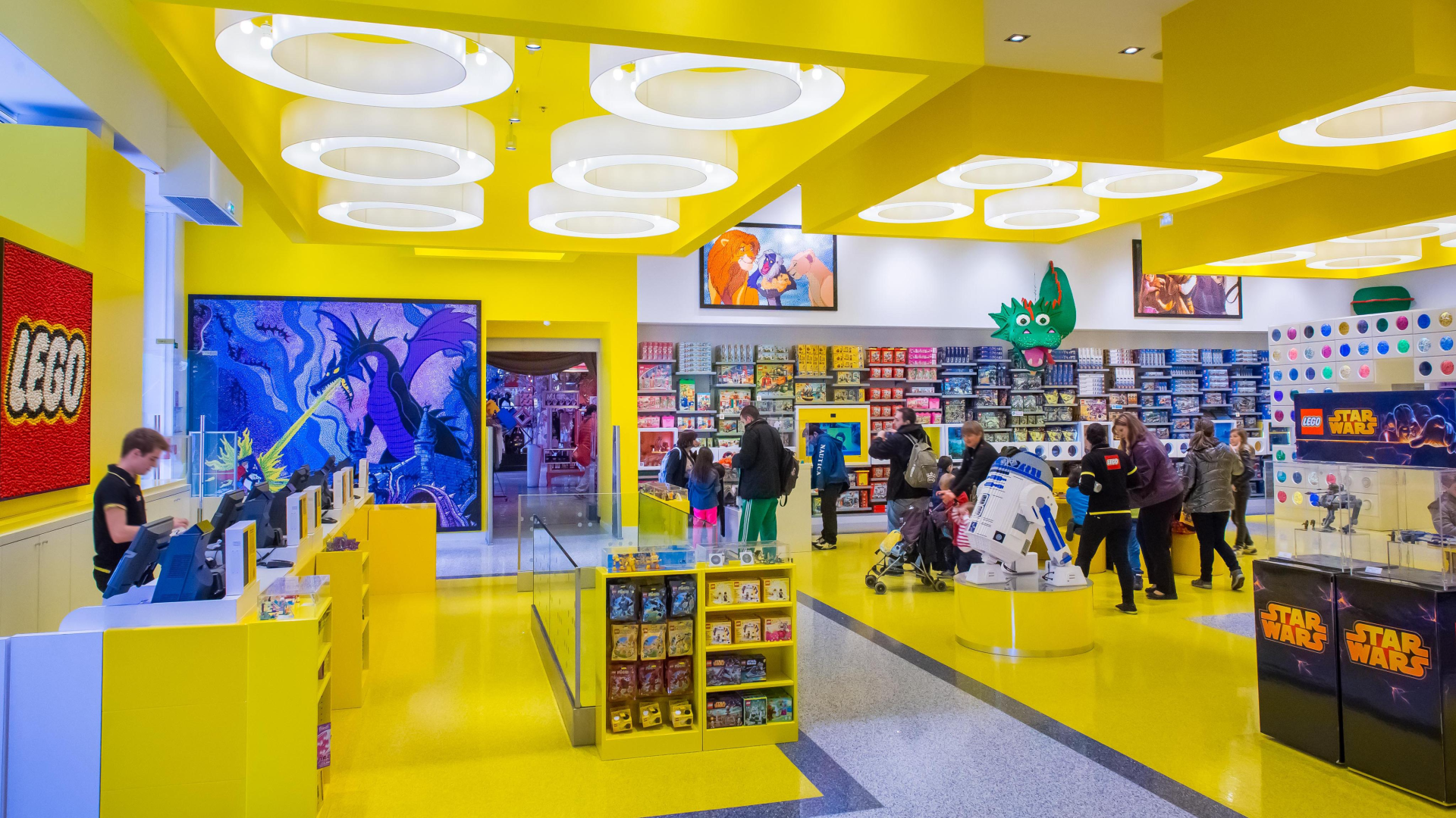 Is my LEGO Store open on New Year’s Day 2025 (UK edition)?