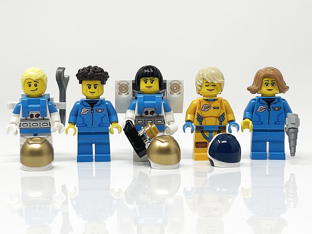 LEGO CITY 60349 Lunar Space Station review 15 1024x768
