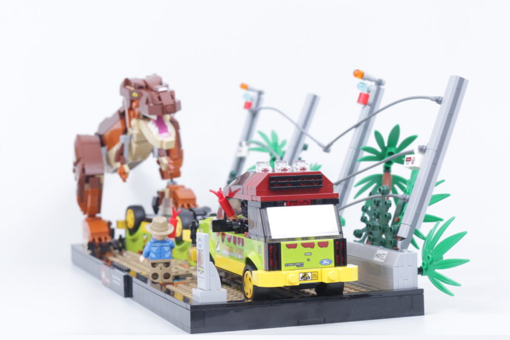 LEGO Jurassic Park 76956 T. rex Breakout review 6 1024x683