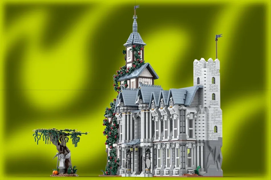 LEGO Ideas Scooby Doo And the Ravenwood Mansion 3