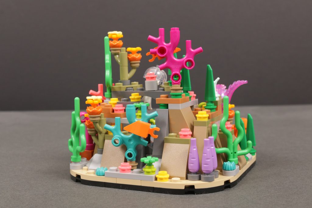 LEGO 40783 Coral Reef Diorama gift with purchase review 6 1024x683