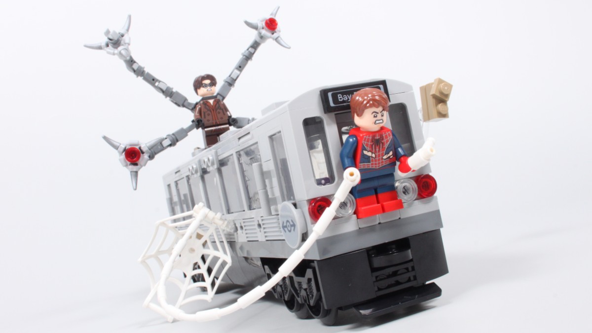LEGO Marvel 76321 Spider-Man vs. Doc Ock Subway Train Scene review