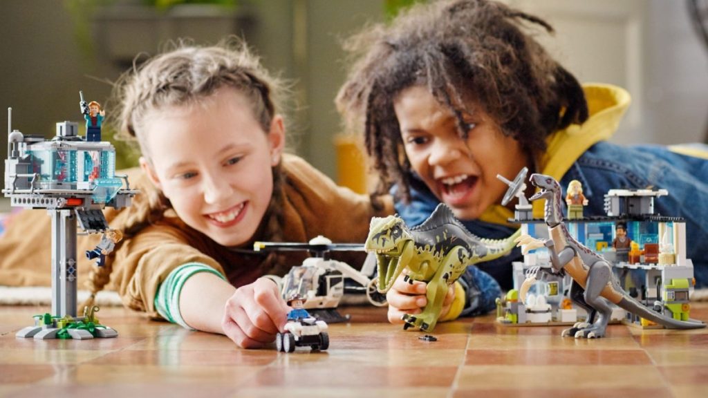 LEGO Jurassic World 76949 lifestyle 2 featured 1024x576