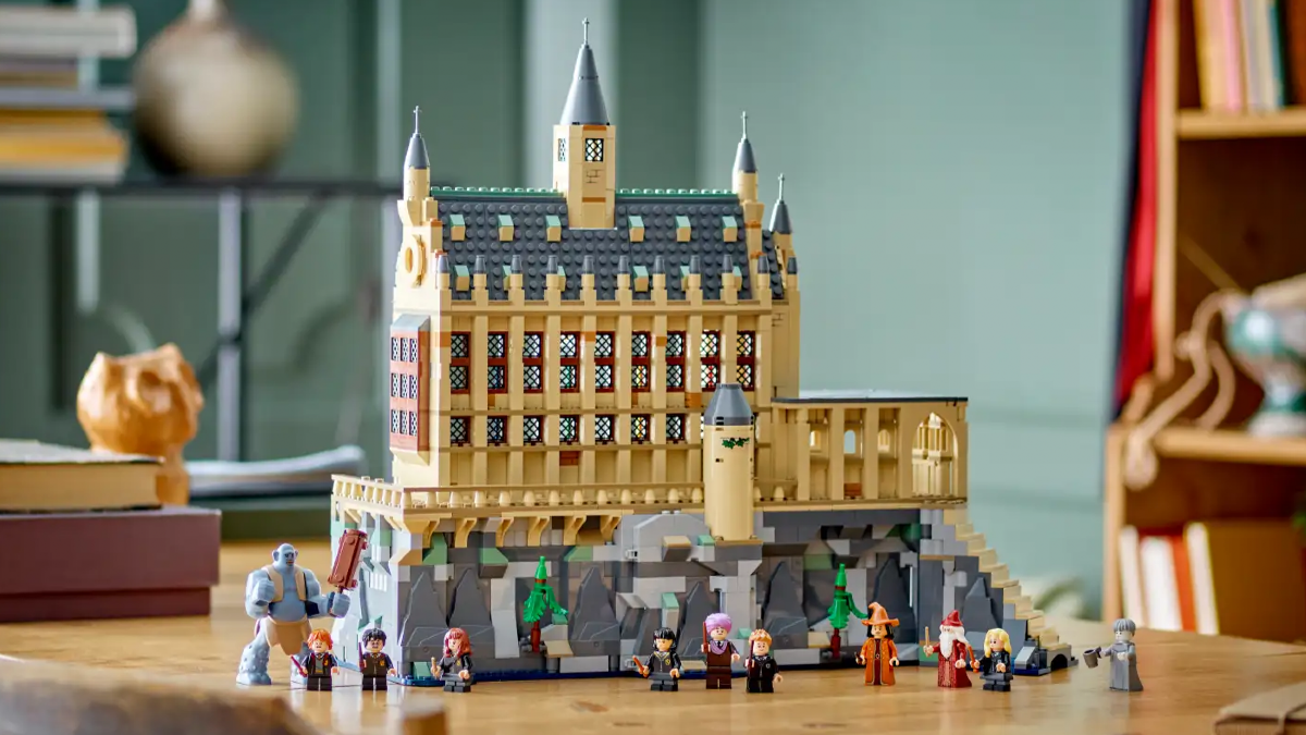 LEGO Harry Potter's newest wave includes biggest section of new minifigure Hogwarts Castle yet