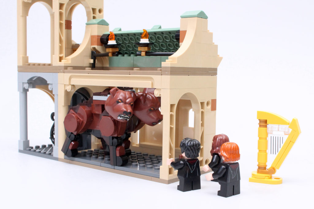 LEGO Harry Potter 76387 Hogwarts Fluffy Encounter review 5