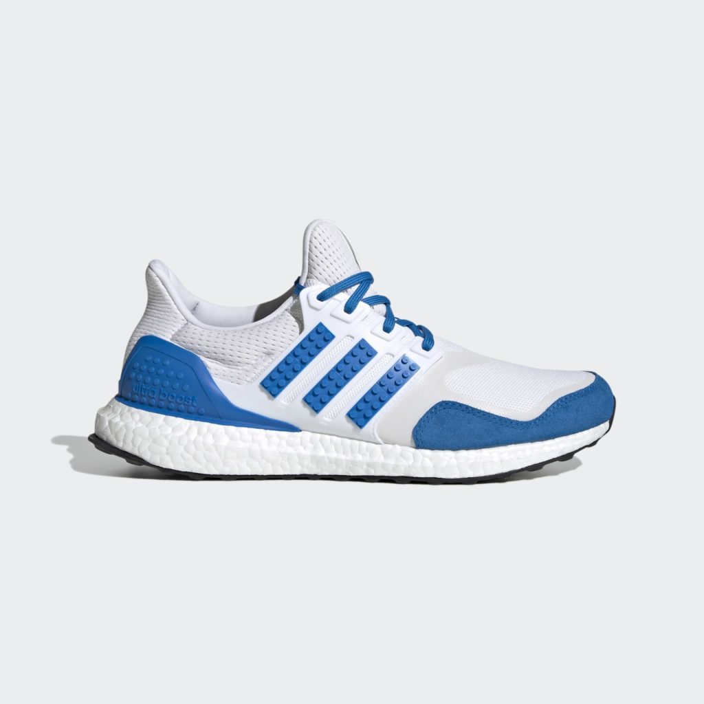 ULTRABOOST DNA X LEGO® COLORS SHOES blue 1024x1024