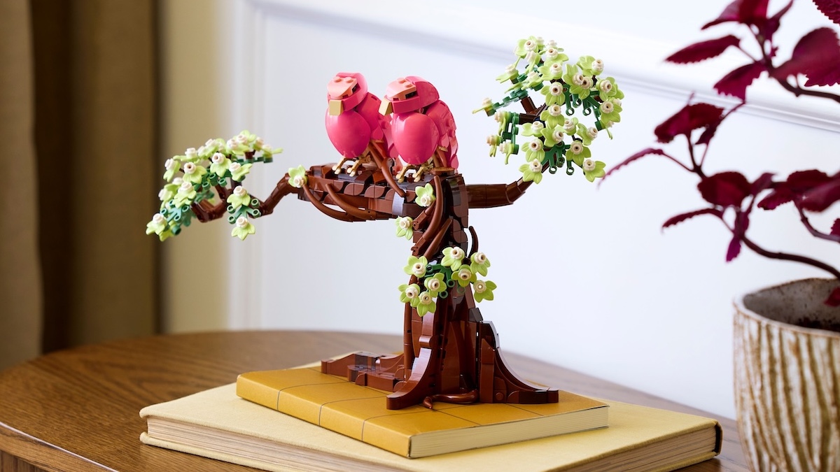 Why LEGO made some key changes to 21365 Love Birds
