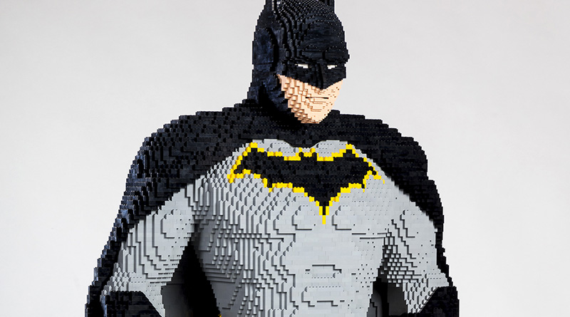 Build a LEGO comic book and build a minifigure at San Diego Comic Con 2019