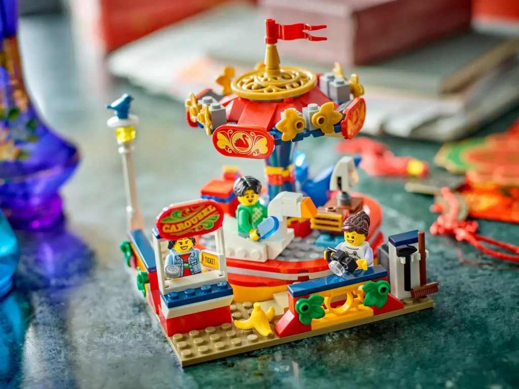 LEGO 40714 Carousel Ride Lifestyle 2 1024x768